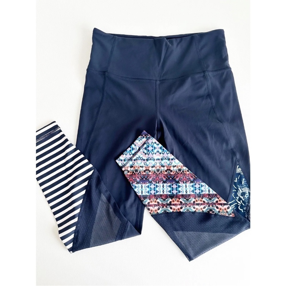 Athleta Small Salutation Navy Mixed Print Mesh 7/8 Tights